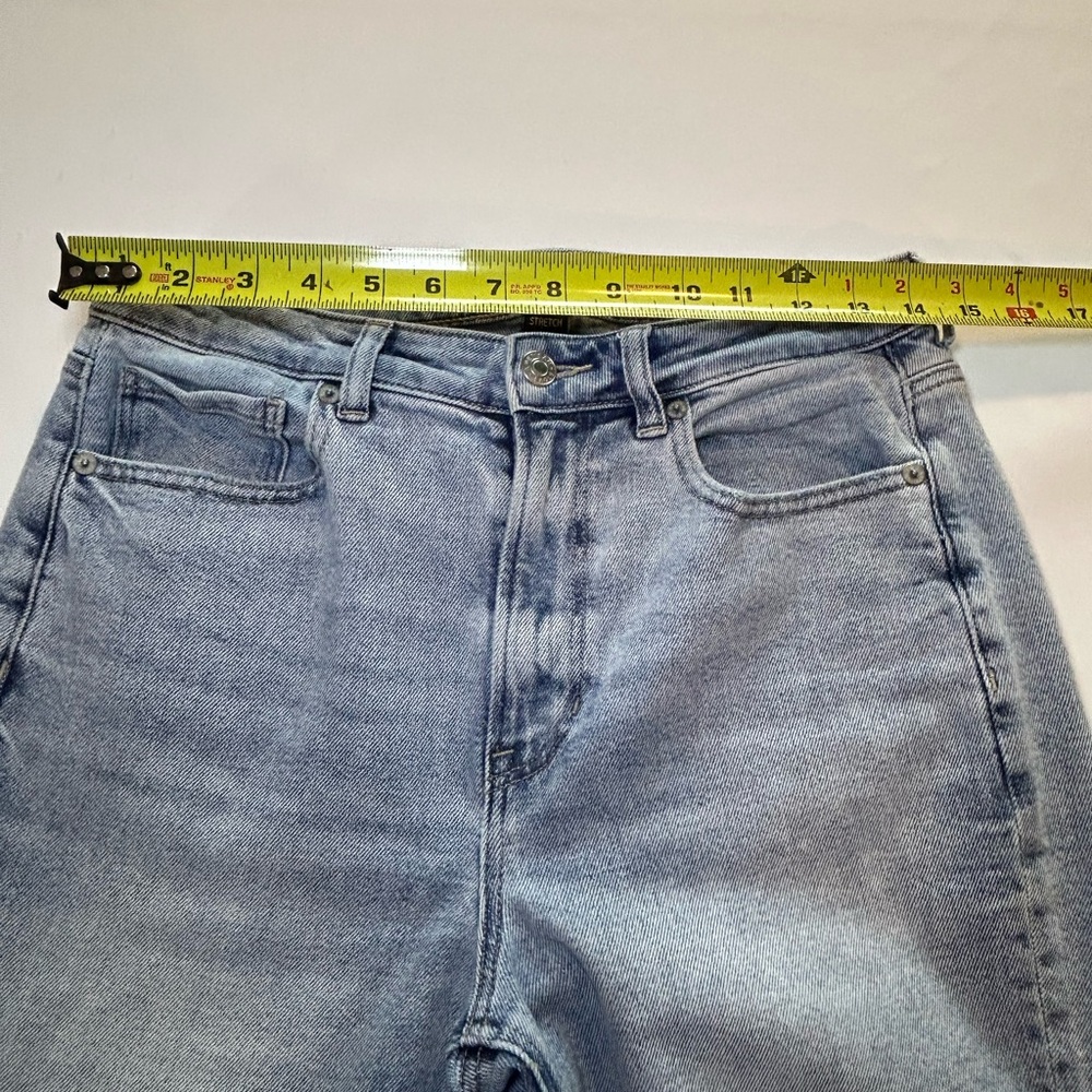 American Eagle Mom Straight Jeans light wash size 6 high rise denim - Picture 7 of 12